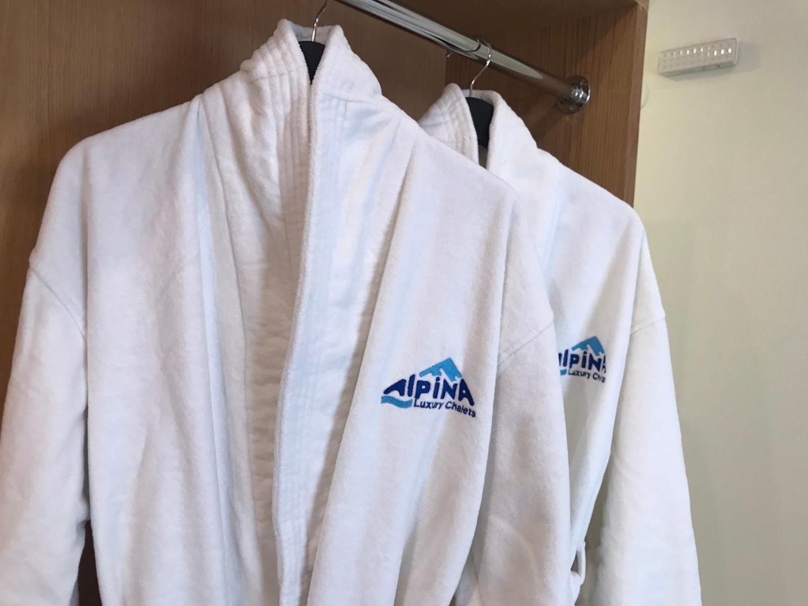 Alpina Luxury Chalets Banja Exteriér fotografie