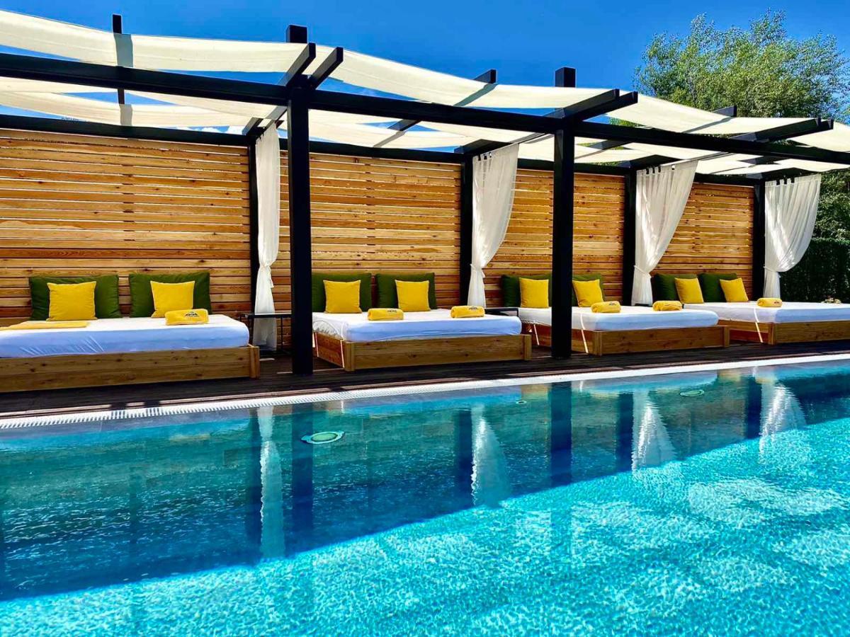 Alpina Luxury Chalets Banja Exteriér fotografie